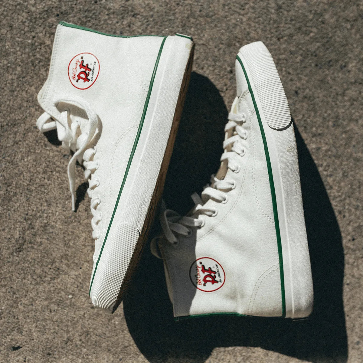 Off-White/Green