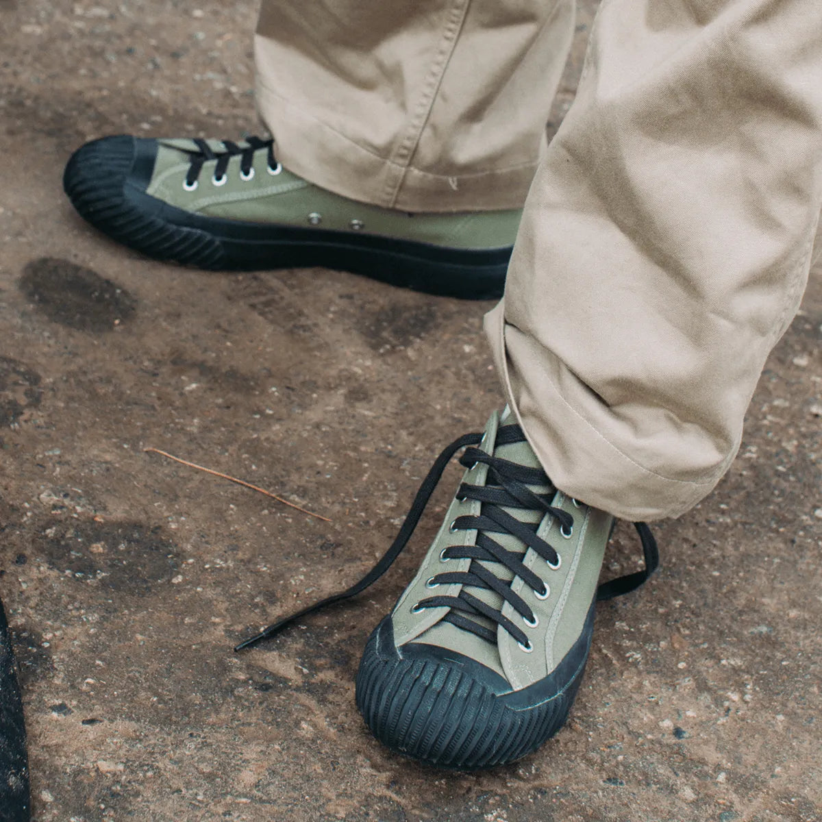 Olive Green/Black