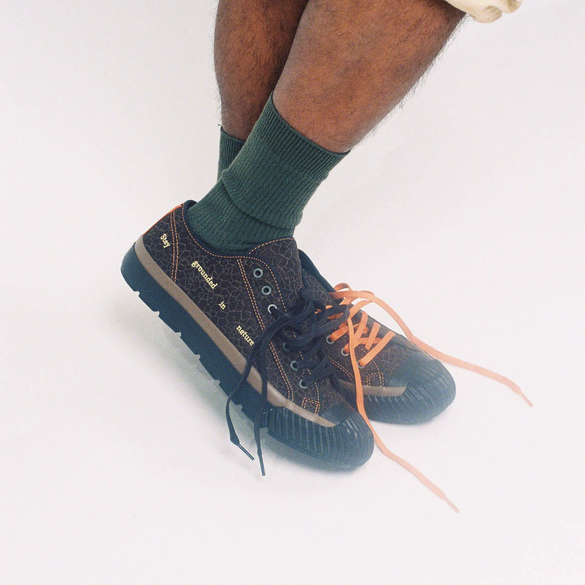 Brown/Black
